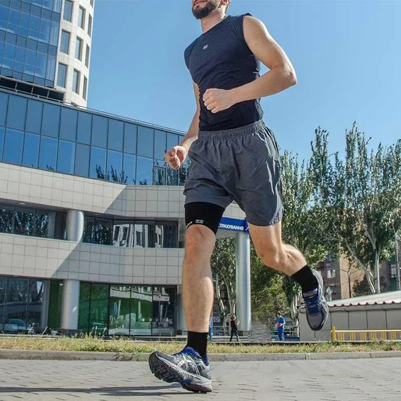 3D Dotted Running Socks