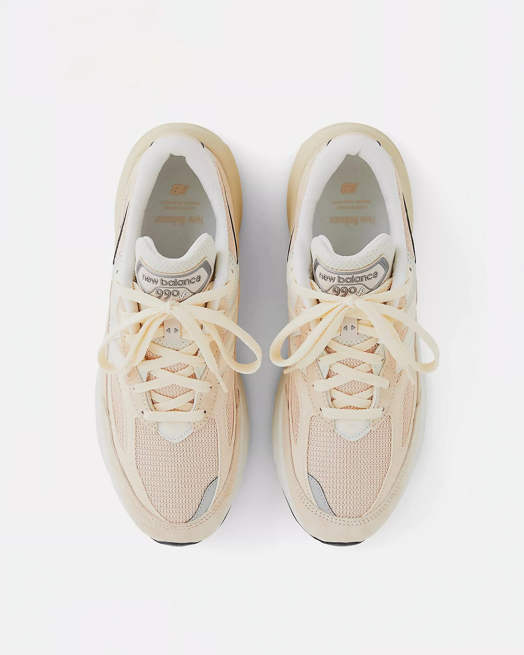 990v6 - Cream