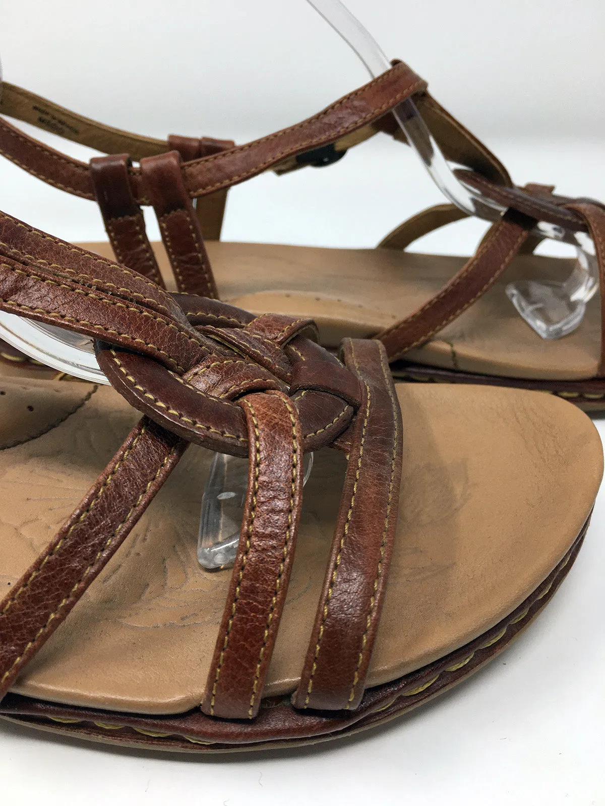 Born Size 9 Tan Criss-Cross Sandals NWOB