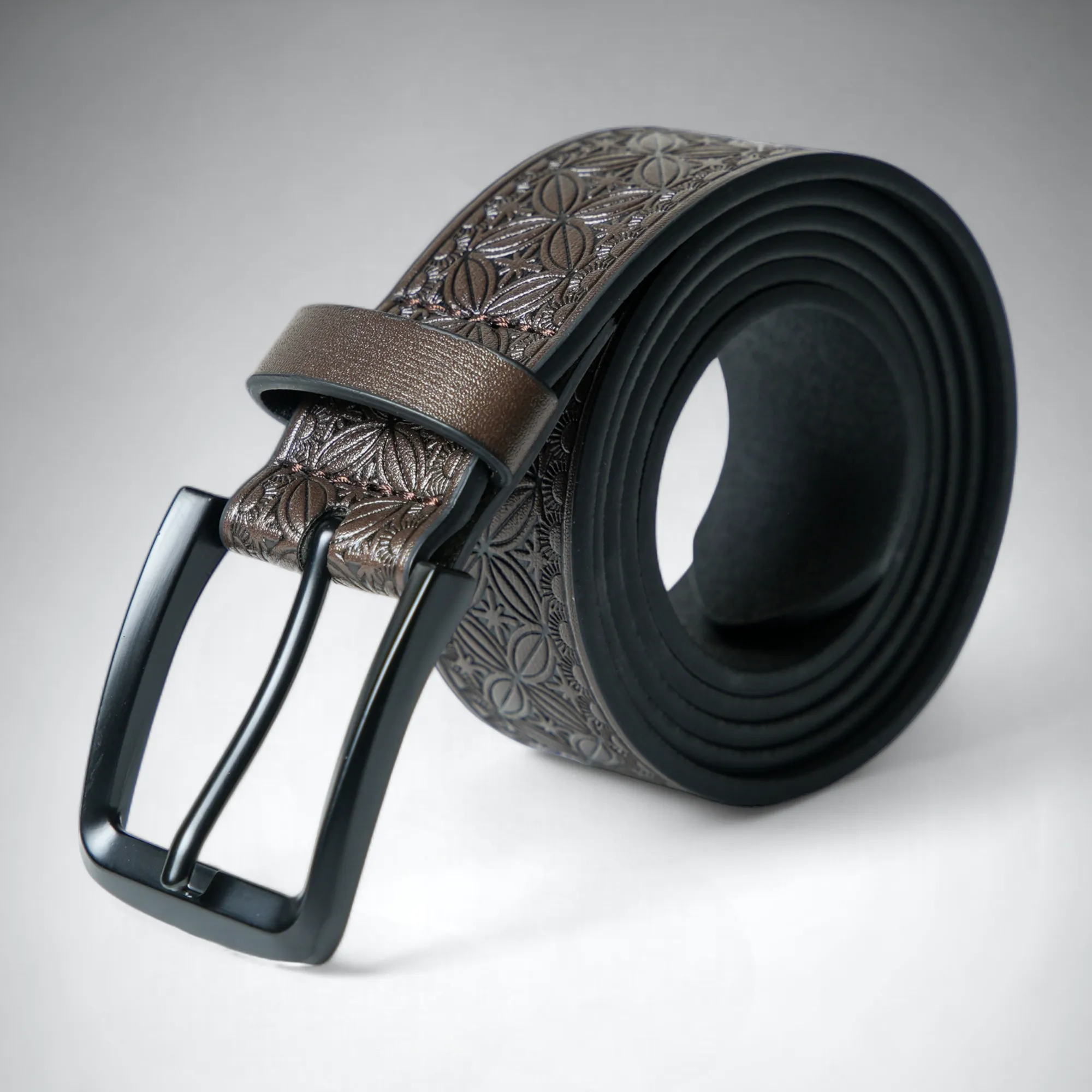 Chokore Embossing Graphic Pattern Leather Belt (Brown)