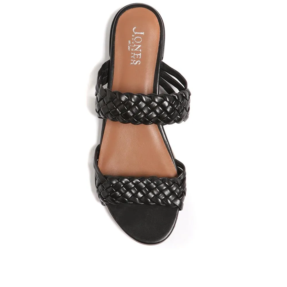 Madena Leather Mule Sandals - MADENA / 323 882